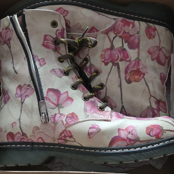 Floral Pink Combat Boots - Picture 1 of 4